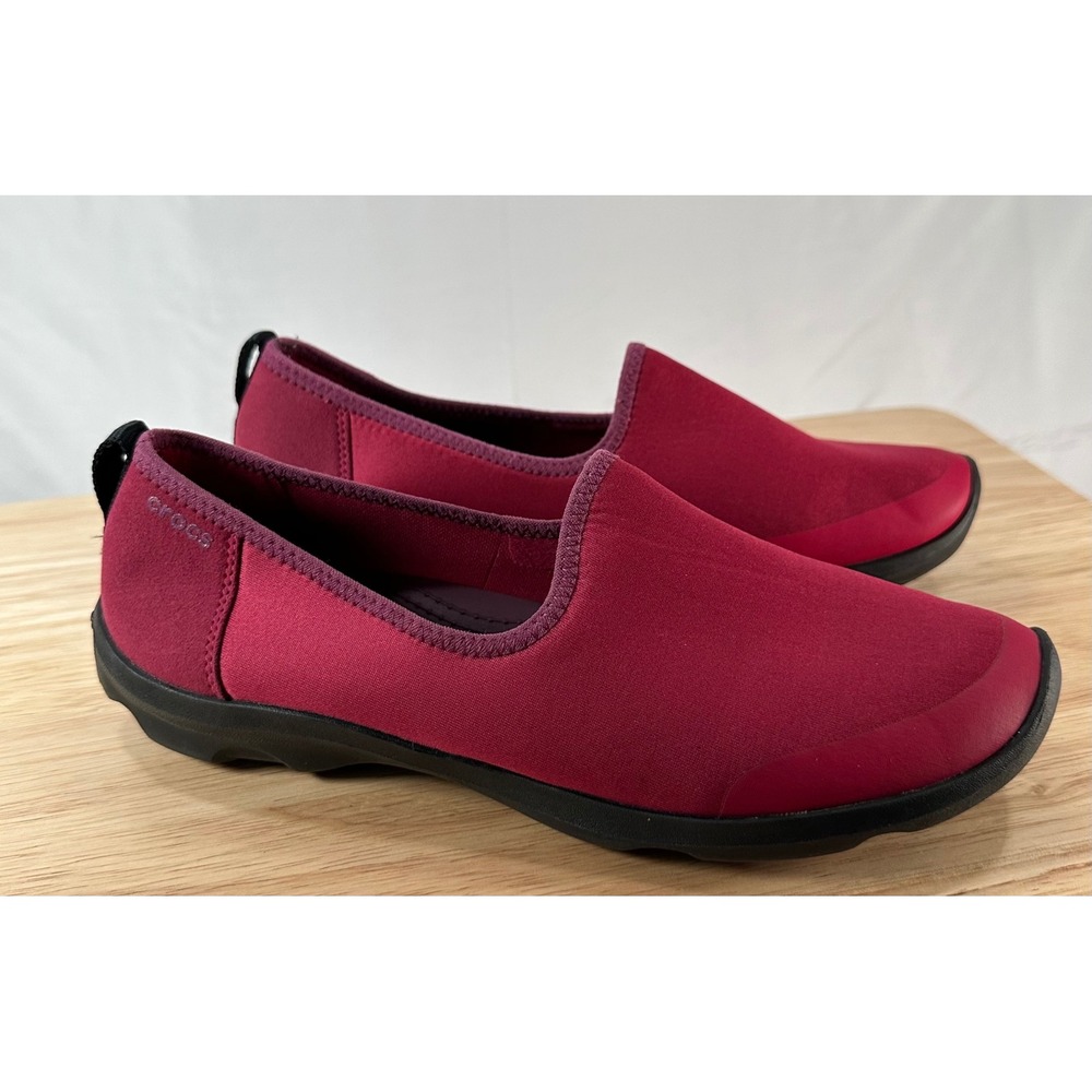 Crocs Duet Busy Day 2.0 Skimmer Flats Berry Pink Magenta Slip On Shoes 203195 W9